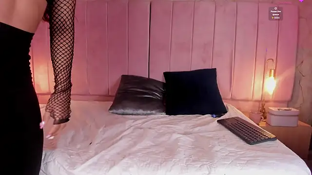 Snapshot of agatha_jener chatting on September 13, 11:43 am agatha jener online show from September 13, 11:43 am