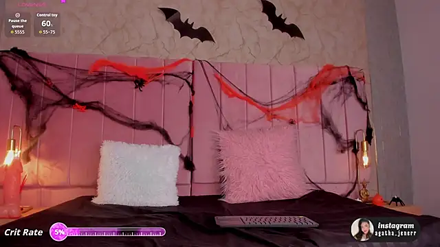 Snapshot of agatha_jener chatting on October 26, 11:38 am agatha jener online show from October 26, 11:38 am