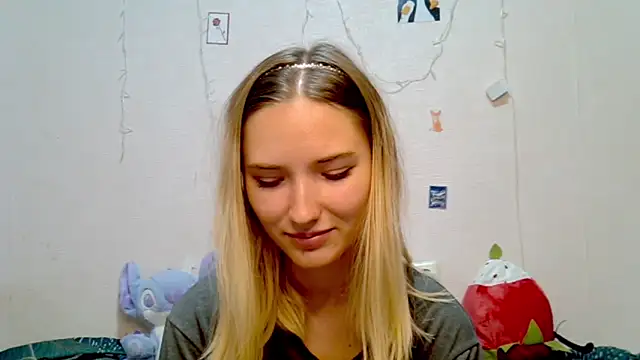 Snapshot of _kikiclark__ chatting on September 18, 8:33 pm kikiclark online show from September 18, 8:33 pm