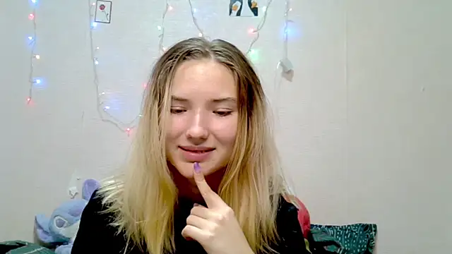 Snapshot of _kikiclark__ chatting on September 21, 8:32 pm kikiclark online show from September 21, 8:32 pm