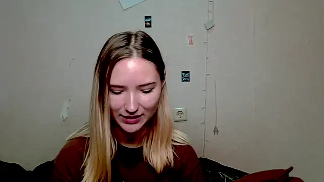 Snapshot of _kikiclark__ chatting on October 10, 8:52 pm kikiclark online show from October 10, 8:52 pm