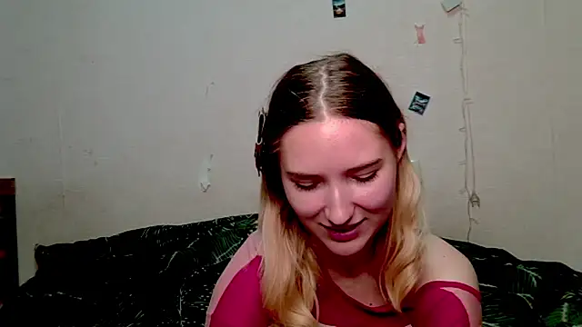 Snapshot of _kikiclark__ chatting on October 16, 8:54 pm kikiclark online show from October 16, 8:54 pm