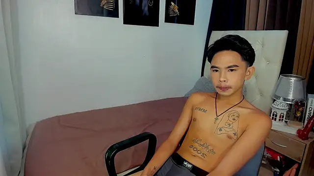 xxxhugecocktwinkxxx online show from September 18, 5:37 pm