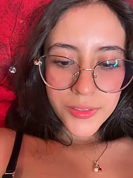 Juanita-Diaz online show from September 18, 8:33 pm