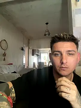 Snapshot of SantyPlayBig chatting on September 9, 8:52 pm SantyPlayBig online show from September 9, 8:52 pm