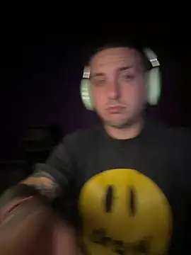 Snapshot of SantyPlayBig chatting on February 10, 4:27 am SantyPlayBig online show from February 10, 4:27 am