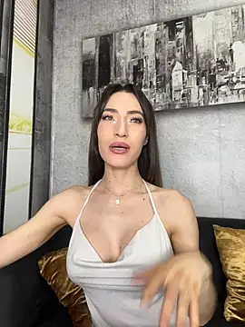 Snapshot of SweetieSinXXX chatting on August 8, 1:35 pm SweetieSinXXX online show from August 8, 1:35 pm