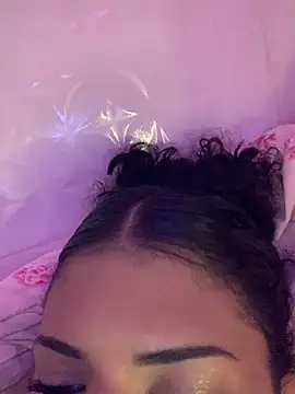 luluzinhax online show from January 12, 3:45 am