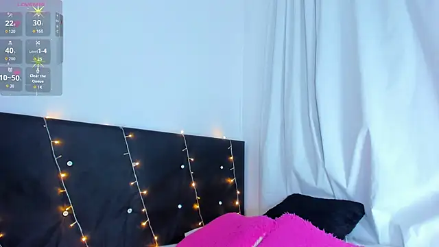 Snapshot of Danaa_moore_ chatting on October 12, 3:49 am Danaa moore online show from October 12, 3:49 am