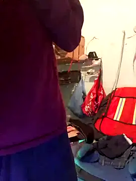 Snapshot of Calivazil chatting on October 6, 4:54 am Calivazil online show from October 6, 4:54 am