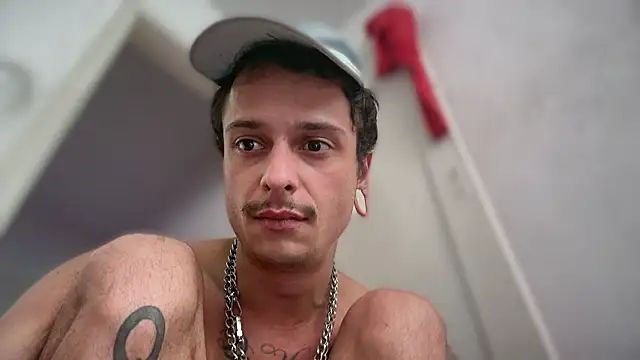 chrisalmeid  online show from February 2, 3:44 pm