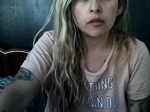 Valery  Rouse  online show from October 27, 4:11 pm