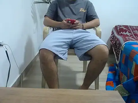 Snapshot of Young_handsome chatting on September 15, 2:17 pm Young handsome online show from September 15, 2:17 pm