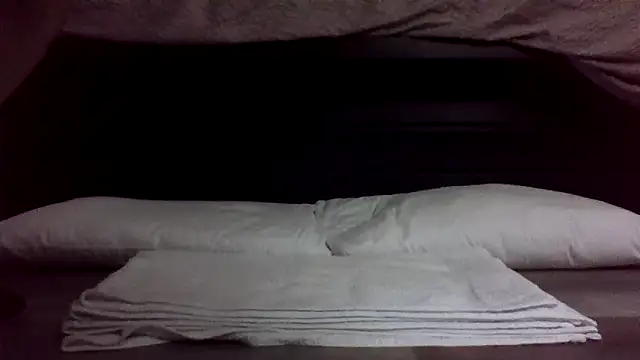 Snapshot of Jbenz420 chatting on February 6, 11:41 pm Jbenz420 online show from February 6, 11:41 pm