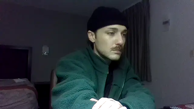 Snapshot of Jbenz420 chatting on February 12, 6:52 am Jbenz420 online show from February 12, 6:52 am