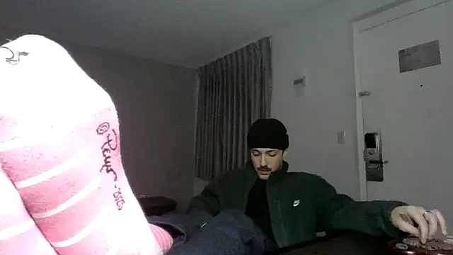 Snapshot of Jbenz420 chatting on February 18, 2:51 am Jbenz420 online show from February 18, 2:51 am