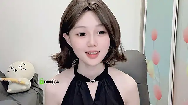 Snapshot of gummy-candy chatting on October 12, 1:26 am gummy-candy online show from October 12, 1:26 am
