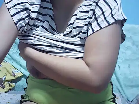 Snapshot of Horny_miya1989 chatting on October 30, 9:22 am Horny miya1989 online show from October 30, 9:22 am