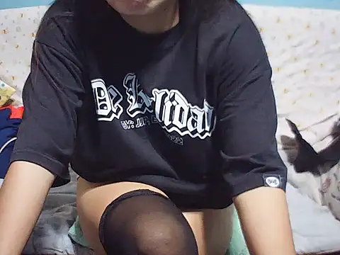 Snapshot of Horny_miya1989 chatting on November 8, 9:20 am Horny miya1989 online show from November 8, 9:20 am