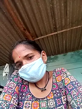 Snapshot of Hot-honi chatting on September 17, 11:45 am Hot-honi online show from September 17, 11:45 am