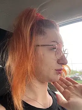 DaddysLittleSlutfox online show from April 9, 9:58 am