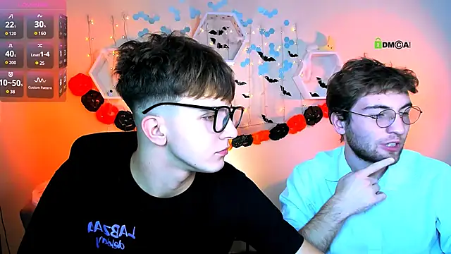 Snapshot of travis_wolf_ chatting on October 25, 7:08 pm travis wolf online show from October 25, 7:08 pm