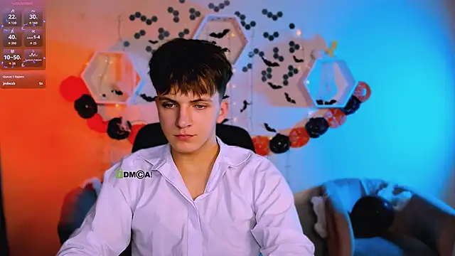 Snapshot of travis_wolf_ chatting on November 2, 8:00 pm travis wolf online show from November 2, 8:00 pm