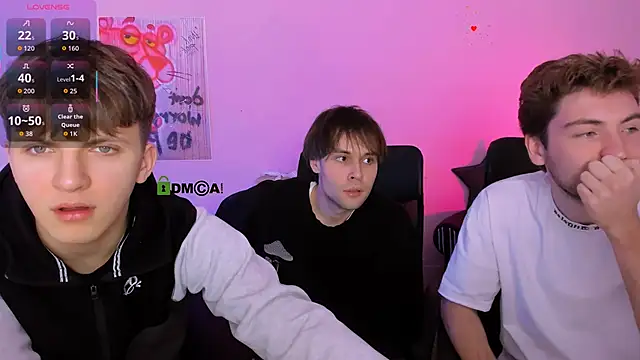 Snapshot of travis_wolf_ chatting on January 8, 8:00 pm travis wolf online show from January 8, 8:00 pm