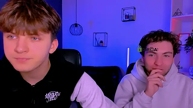 Snapshot of travis_wolf_ chatting on February 7, 10:08 am travis wolf online show from February 7, 10:08 am