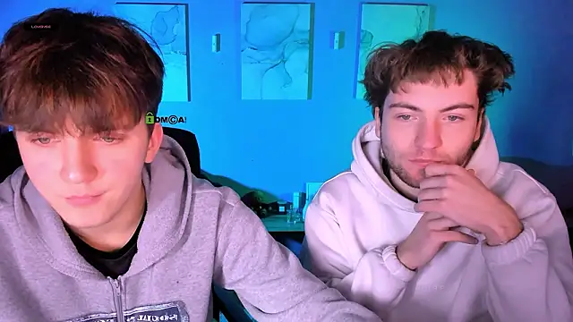 Snapshot of travis_wolf_ chatting on February 11, 9:47 am travis wolf online show from February 11, 9:47 am