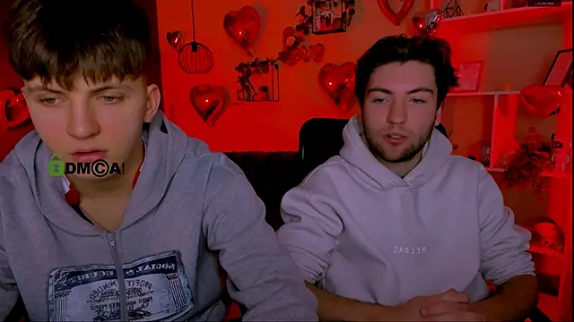 Snapshot of travis_wolf_ chatting on February 13, 9:49 am travis wolf online show from February 13, 9:49 am