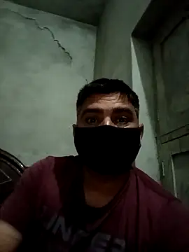 Snapshot of Manjit009 chatting on April 28, 6:13 pm Manjit009 online show from April 28, 6:13 pm