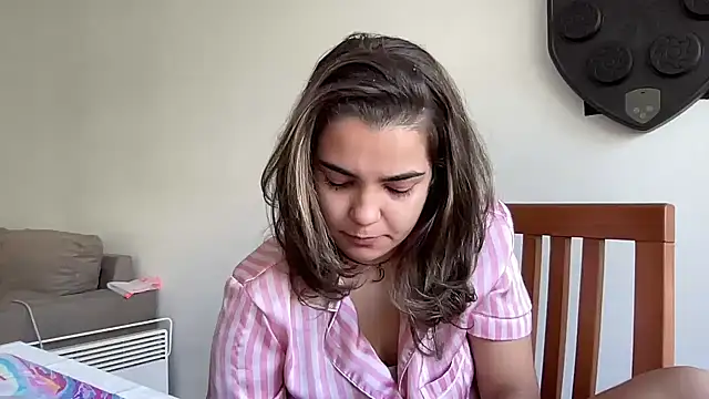 Snapshot of bruninhapt chatting on October 9, 9:29 am bruninhapt online show from October 9, 9:29 am
