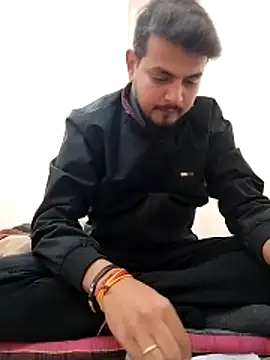 7incpink online show from December 15, 3:55 am