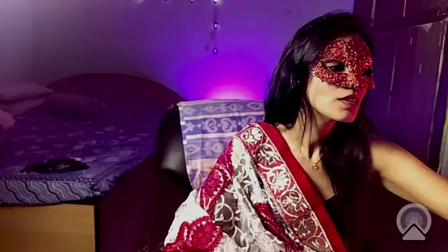 royeoy22 online show from October 10, 11:09 am