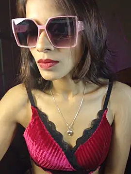 royeoy22 online show from May 23, 8:29 am