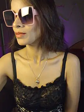 royeoy22 online show from May 26, 7:48 am