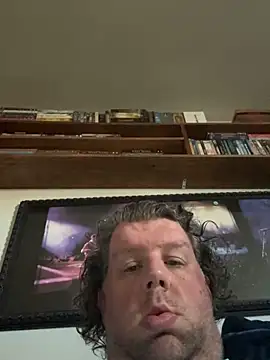 Snapshot of Stephanie1984 chatting on April 18, 7:18 pm Stephanie1984 online show from April 18, 7:18 pm