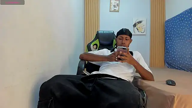 Jax Maliq online show from October 2, 2:07 am