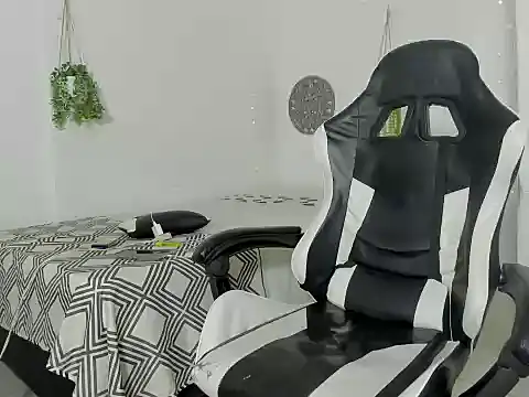 Jax Maliq online show from November 7, 3:39 am