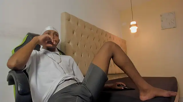 Jax Maliq online show from November 15, 2:53 am