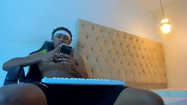 Jax Maliq online show from December 2, 5:08 pm