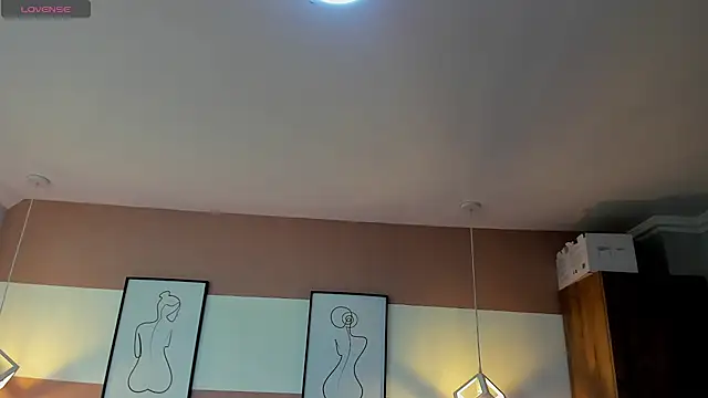 Mia Valentine  online show from February 4, 8:14 pm