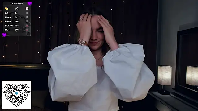 Snapshot of KerenFurguson chatting on September 26, 7:40 pm KerenFurguson online show from September 26, 7:40 pm