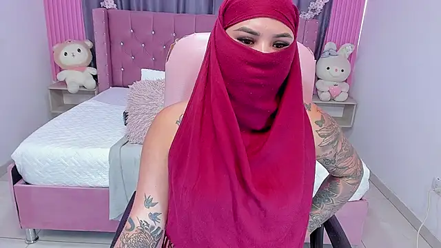 Nayla-Mouna online show from September 16, 7:48 pm