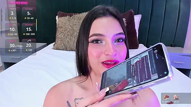 annie clarkson online show from November 14, 6:06 pm