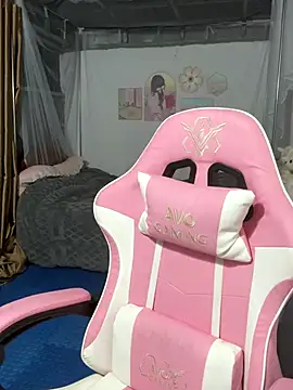 SarahBeii online show from October 10, 3:38 am