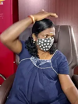 Snapshot of umashreetamil chatting on February 1, 4:55 am umashreetamil online show from February 1, 4:55 am