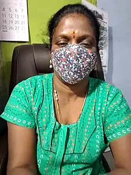 Snapshot of umashreetamil chatting on February 9, 4:55 pm umashreetamil online show from February 9, 4:55 pm