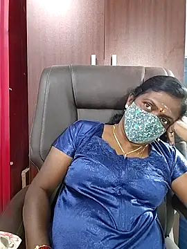 Snapshot of umashreetamil chatting on February 13, 3:08 pm umashreetamil online show from February 13, 3:08 pm